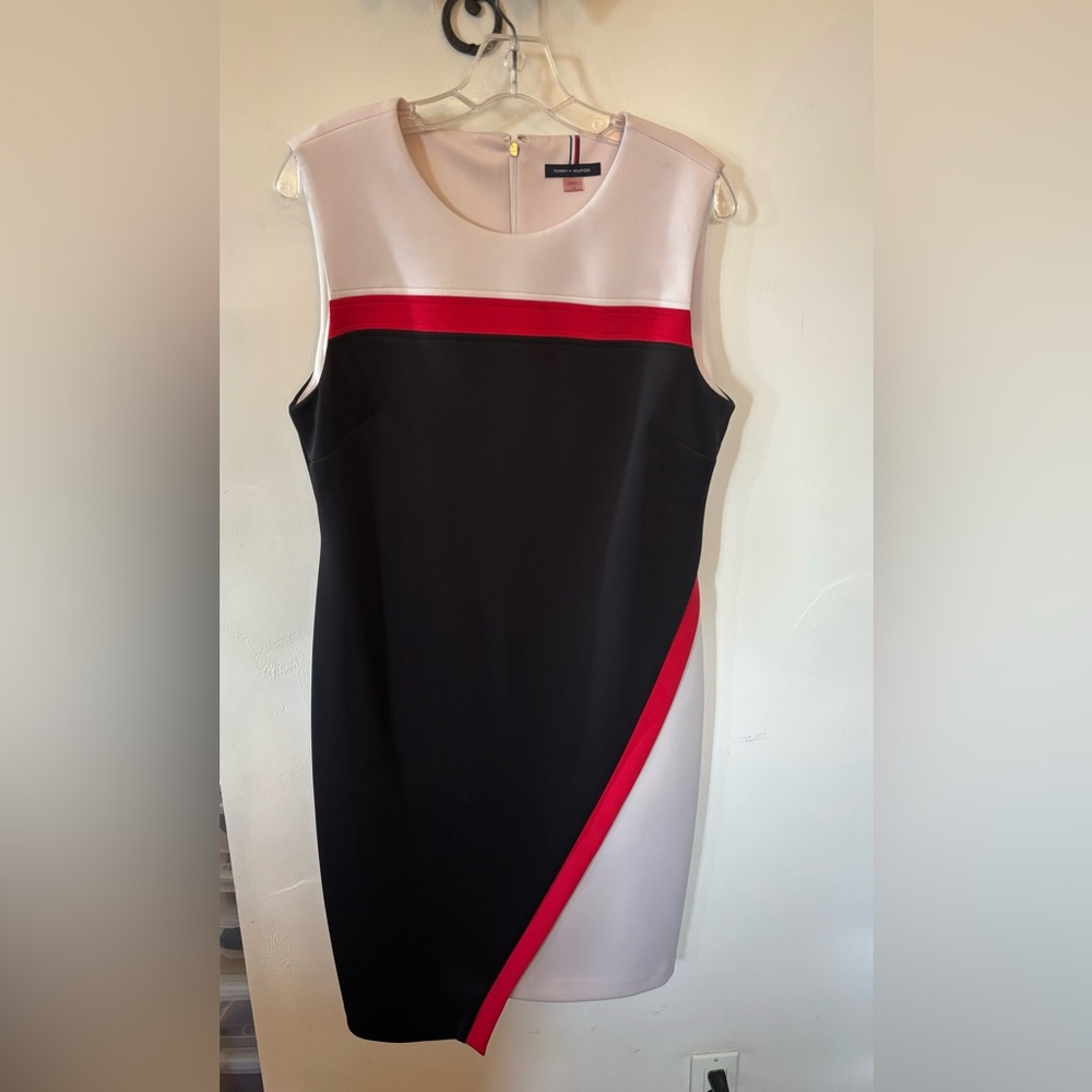 Tommy Hilfiger White and Cream Asymmetrical Sheath Dress